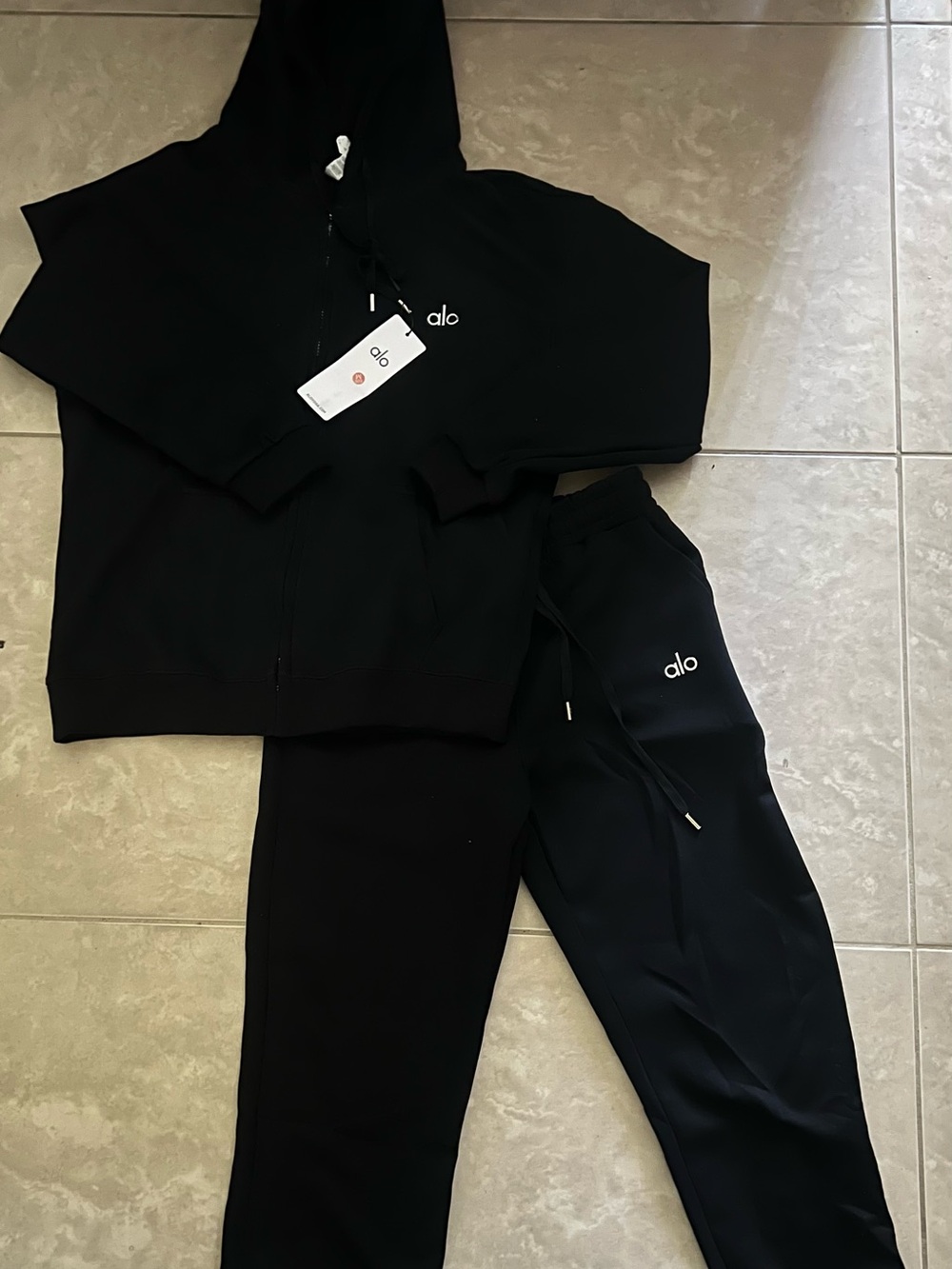 ALO Yoga Black